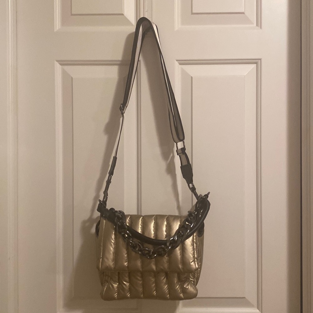 Gold puffer chain crossbody purse